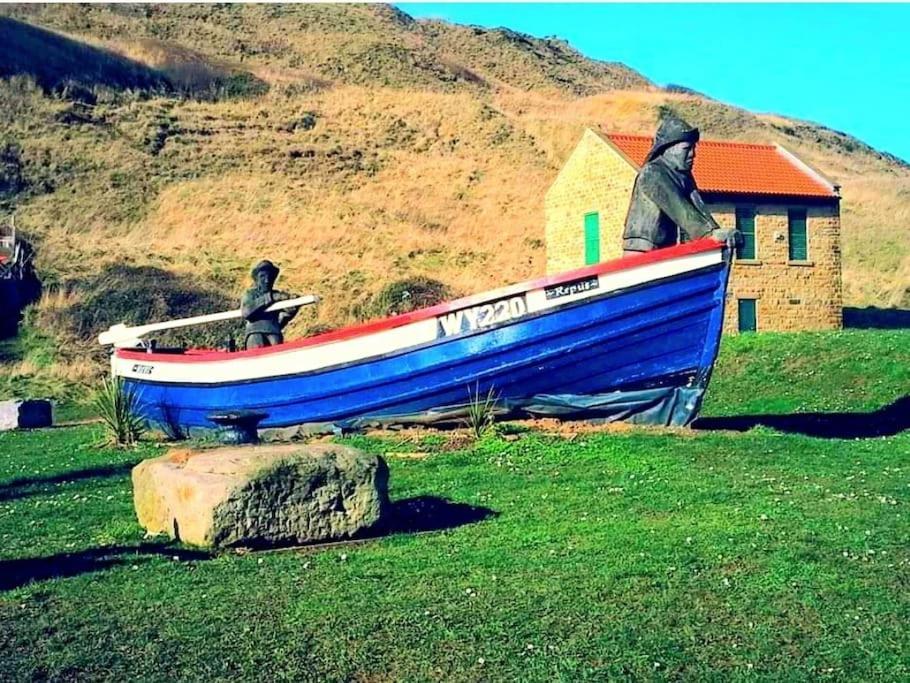 Storm Cottage Carlin How Luaran gambar