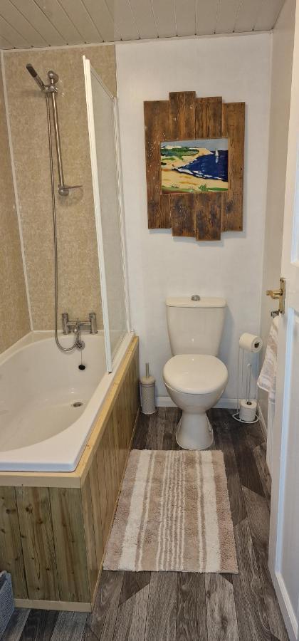 Storm Cottage Carlin How Luaran gambar
